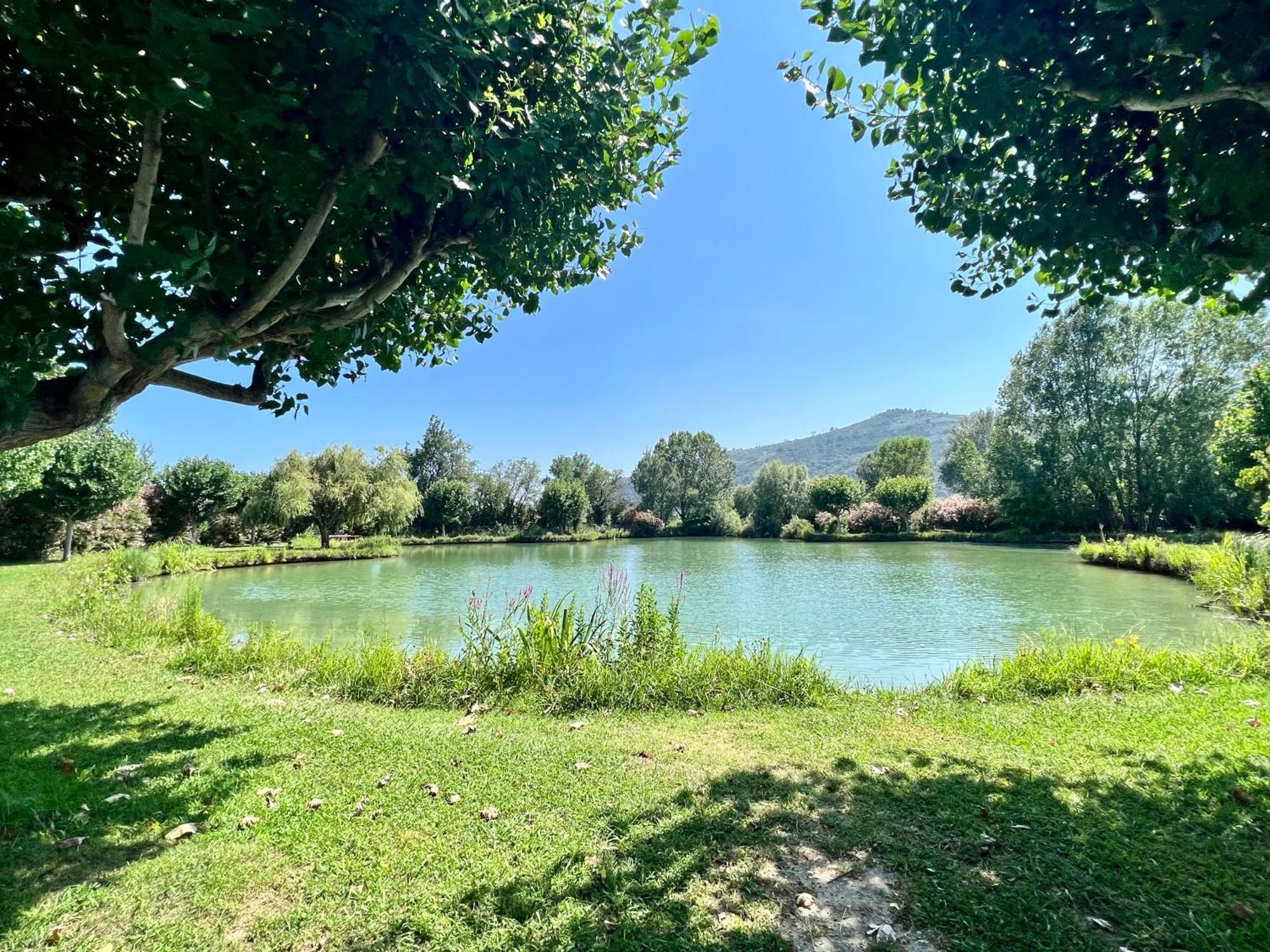 Domaine Du Lac De La Vallee La Roquette-sur-Siagne Eksteriør billede